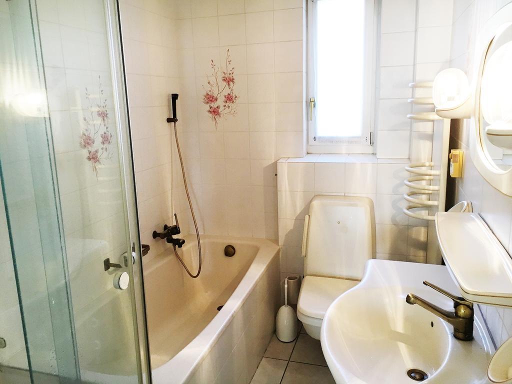 Ariba Aparthotel Базел Екстериор снимка