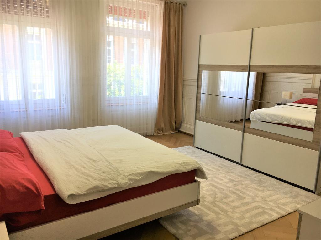 Ariba Aparthotel Базел Екстериор снимка